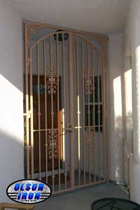 Iron gates, Iron gates Las Vegas, Security gates, Security screens, Security doors, Courtyard gates, Iron fence, Metal gates, Side yard gates, Rv gates, Double gates, Single gates, Driveway gates, Electric gates, Wrought iron gates, Iron works, Stair railing, Iron railings